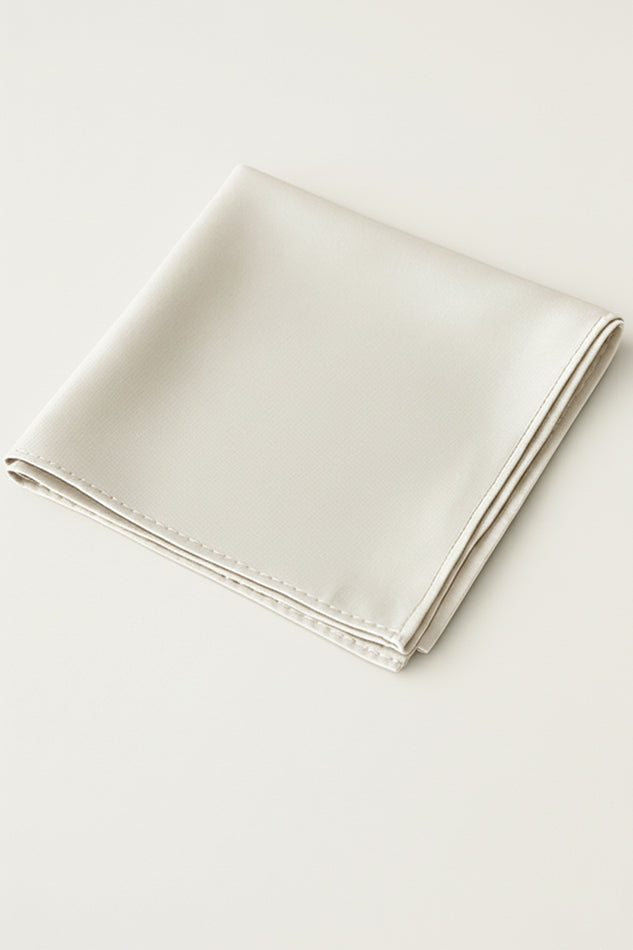 Haartuch aus Bambusseide in Yvori gefaltet